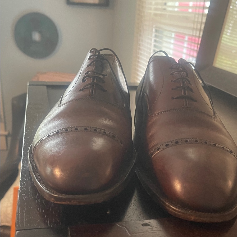 Elegant Brown Leather Men's Oxfords